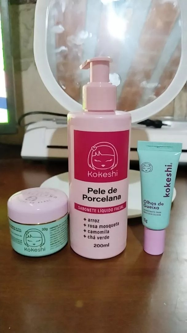 Kit Limpeza e Hidratação Facial Pele de Porcelana Kokeshi Sabonete Olhos de Gueixa